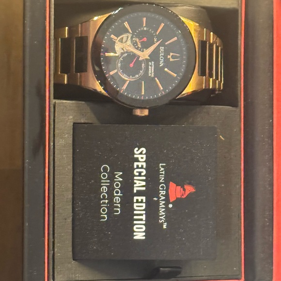 Bulova Men's Gold Watch - Special Edition - Picture 1 of 10